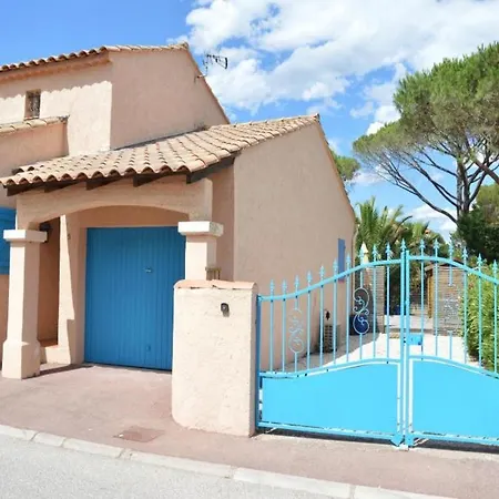 Apartment House La Pinede Sainte-Maxime